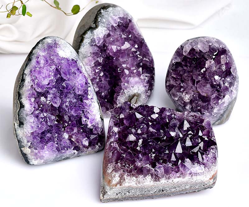 高質量紫水晶簇能有效淨化水晶